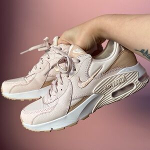 🤍 Nike Air Max Excee Sneakers 🩷